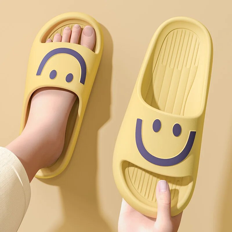 Men Shoes Style - Sendal Rumah Berbentuk Awan dengan Wajah